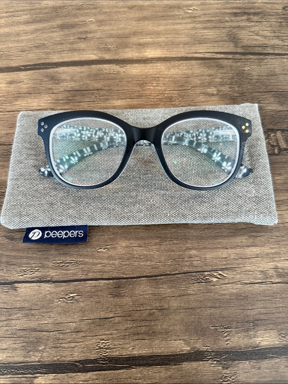 Peepers Women’s Reading Glasses +225